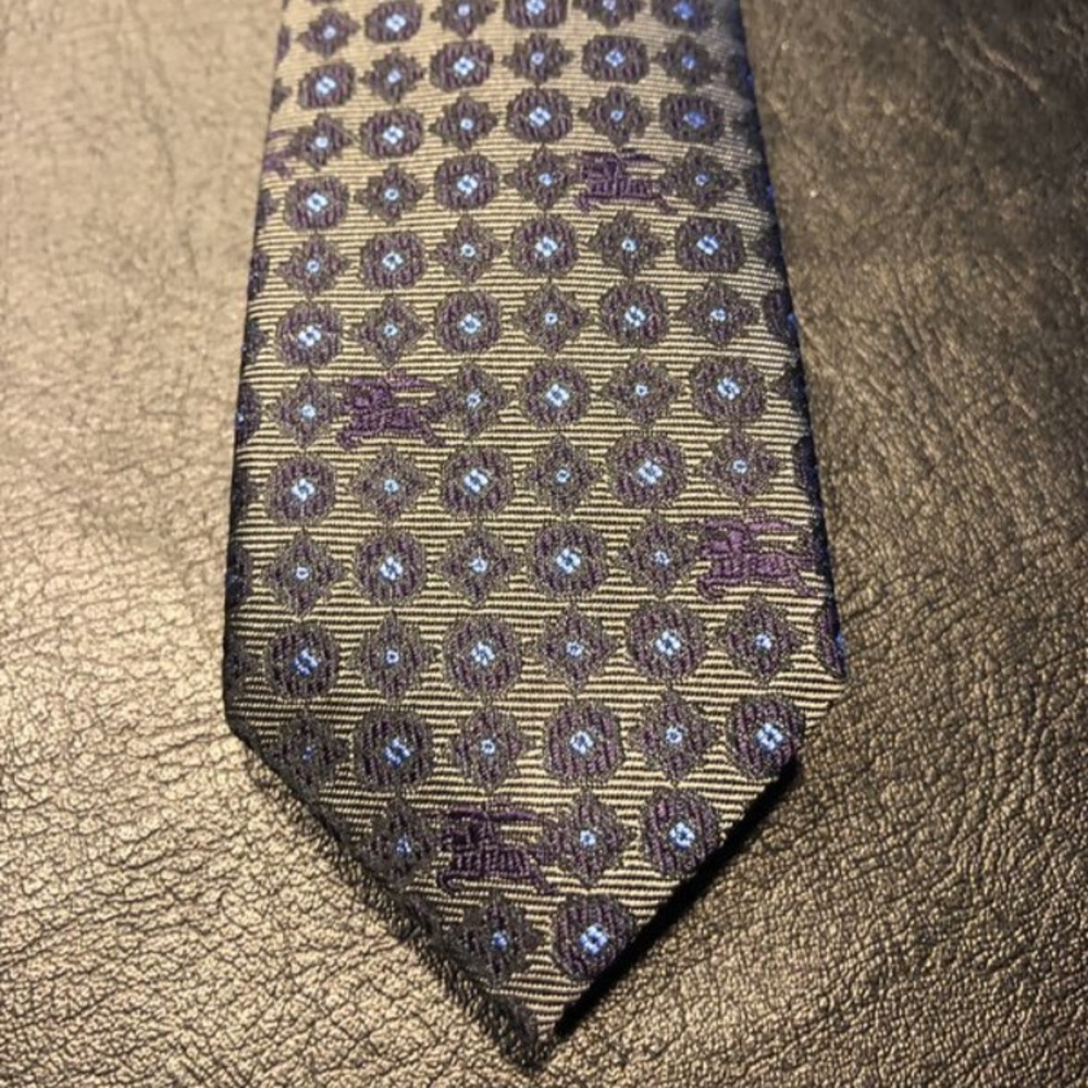Burberry tie